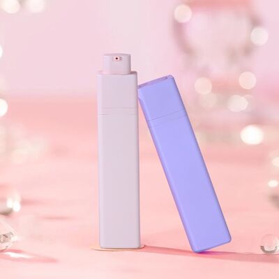 클래식 15ml 30ml 50ml 스킨케어 제품 세트 평면 공기 없는 병 회전 헤드 PP 펌프 스프레이어 밀폐 화장품 포장